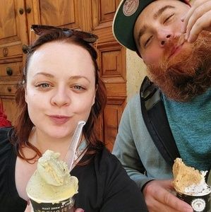 Meet your Posher, Rebecca